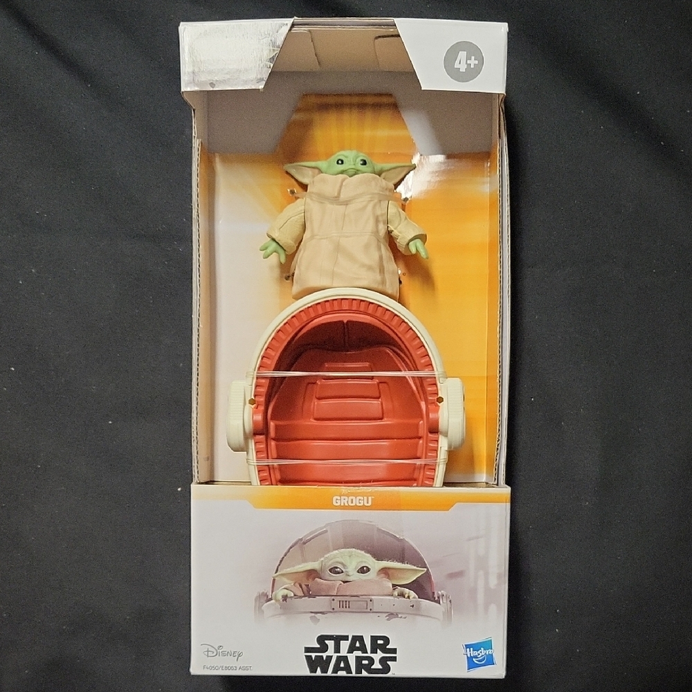 Hasbro Red and Green Action Figure Playset